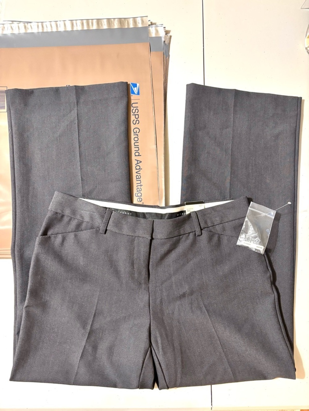 Sears Vintage Women's Size 6 Short Gray Ankle Crop Straight Leg Stretch Office